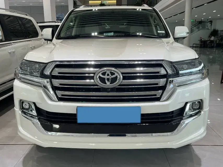 2019 CHEVROLET TRAX thumbnail 2