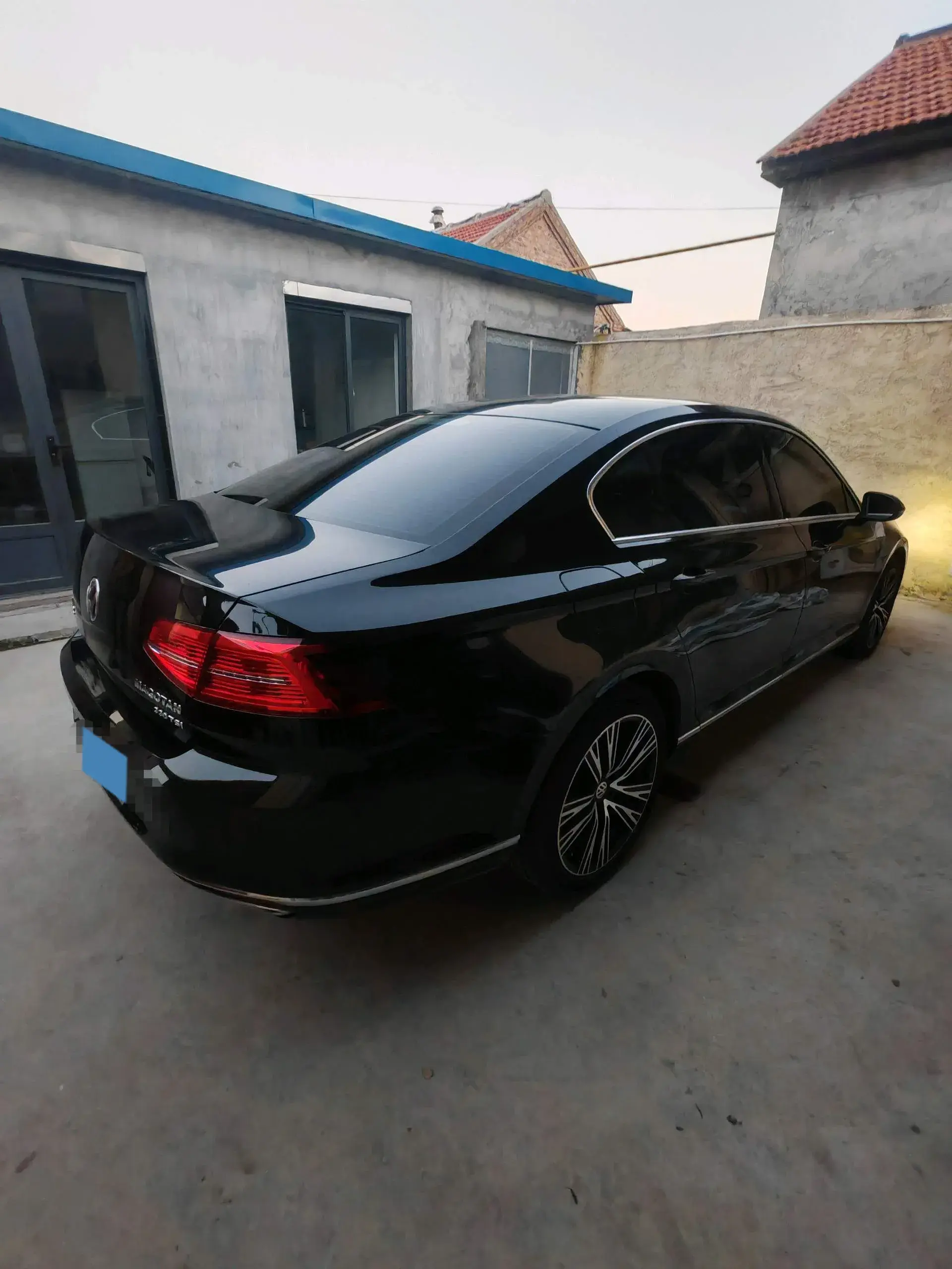 2019 VOLKSWAGEN MAGOTAN thumbnail 4