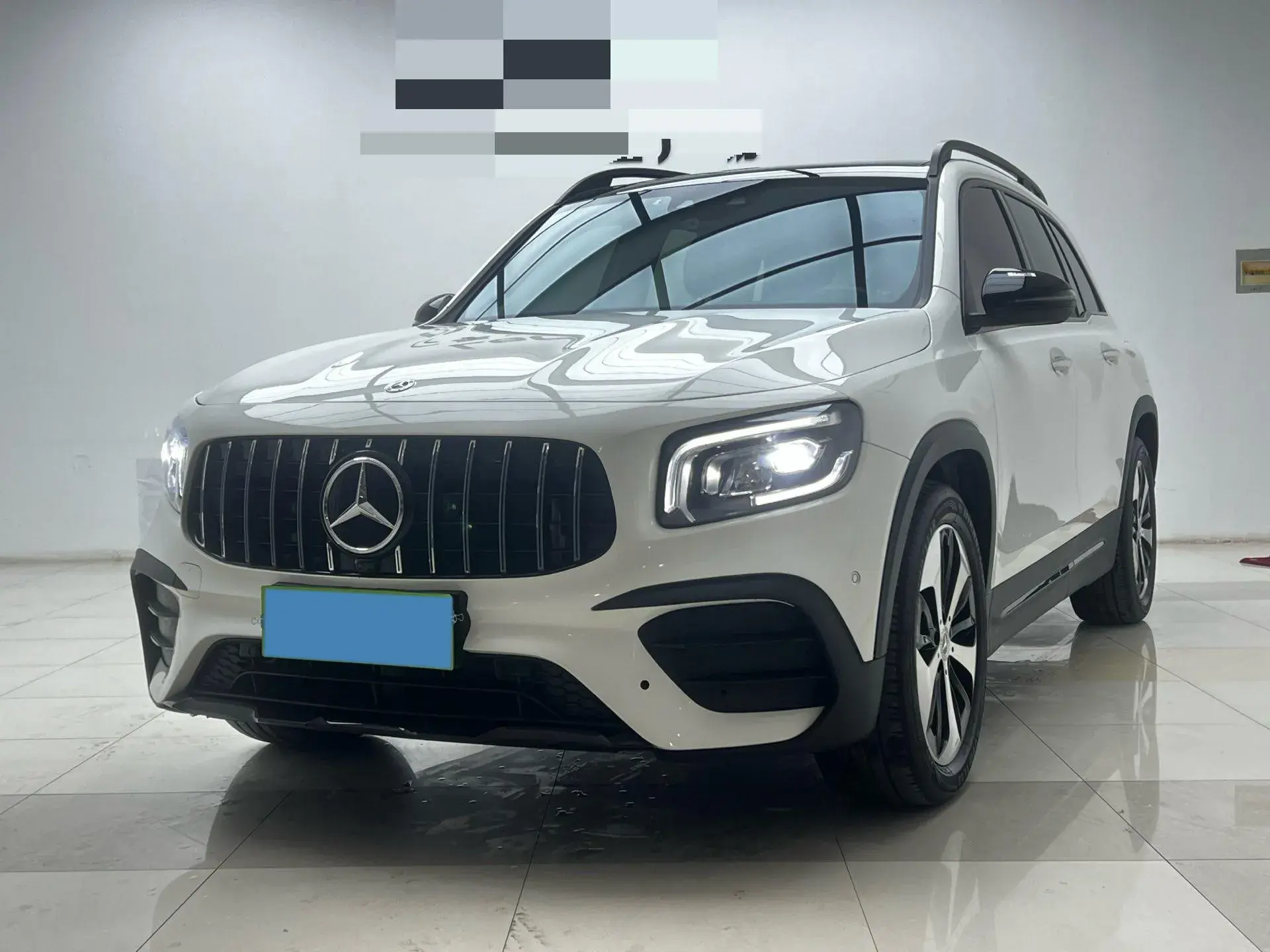 2023 MERCEDES-BENZ GLB view 1