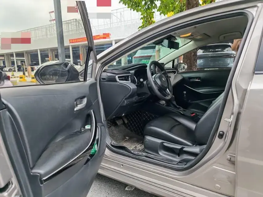 2022 TOYOTA COROLLA thumbnail 3