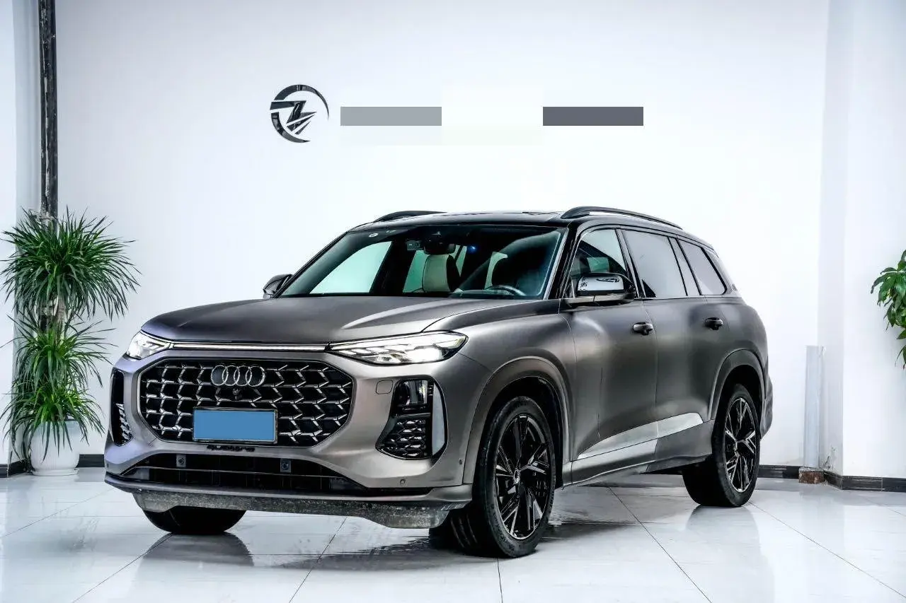 2022 AUDI A7L view 1