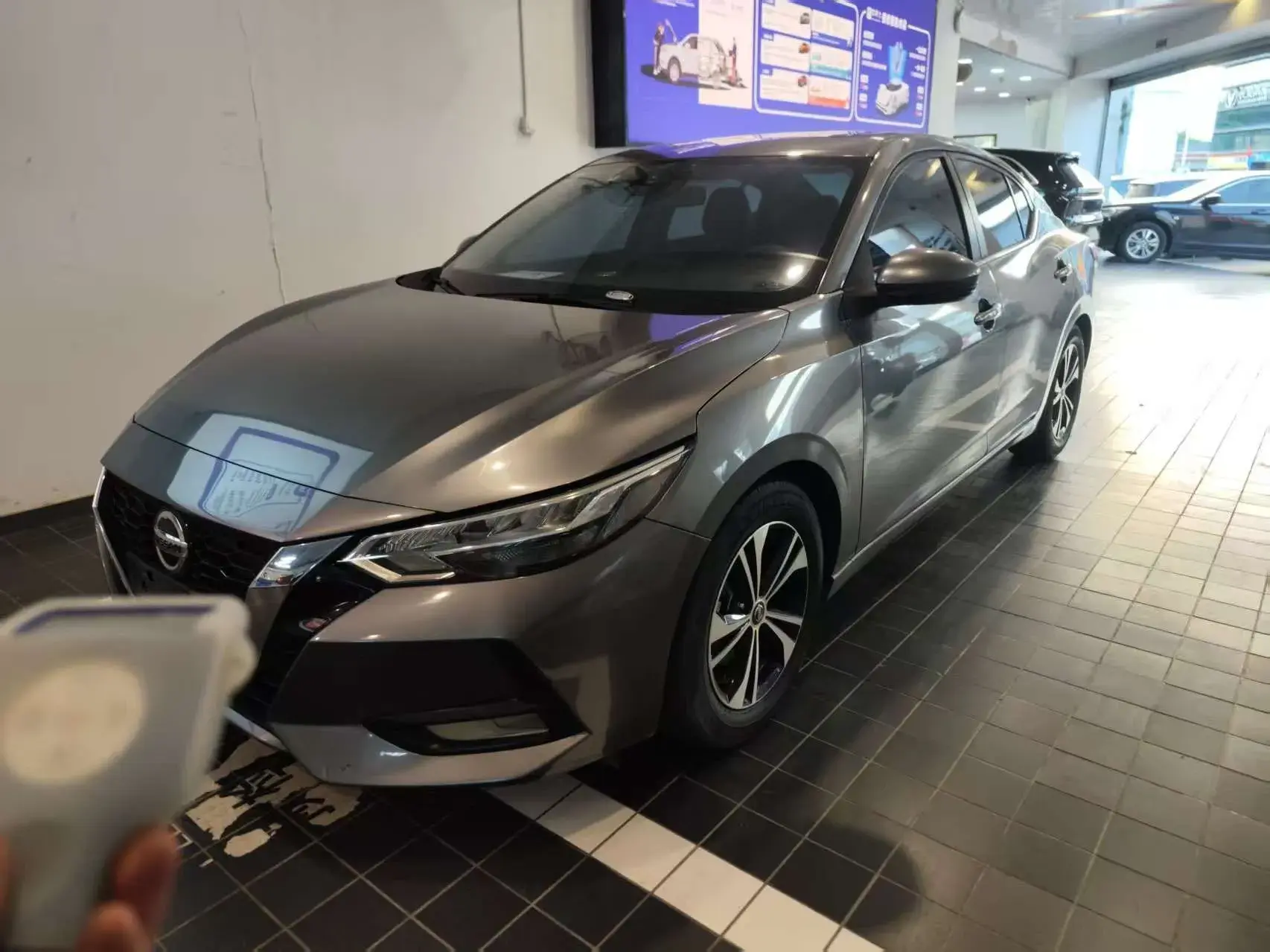 2021 NISSAN SYLPHY view 1