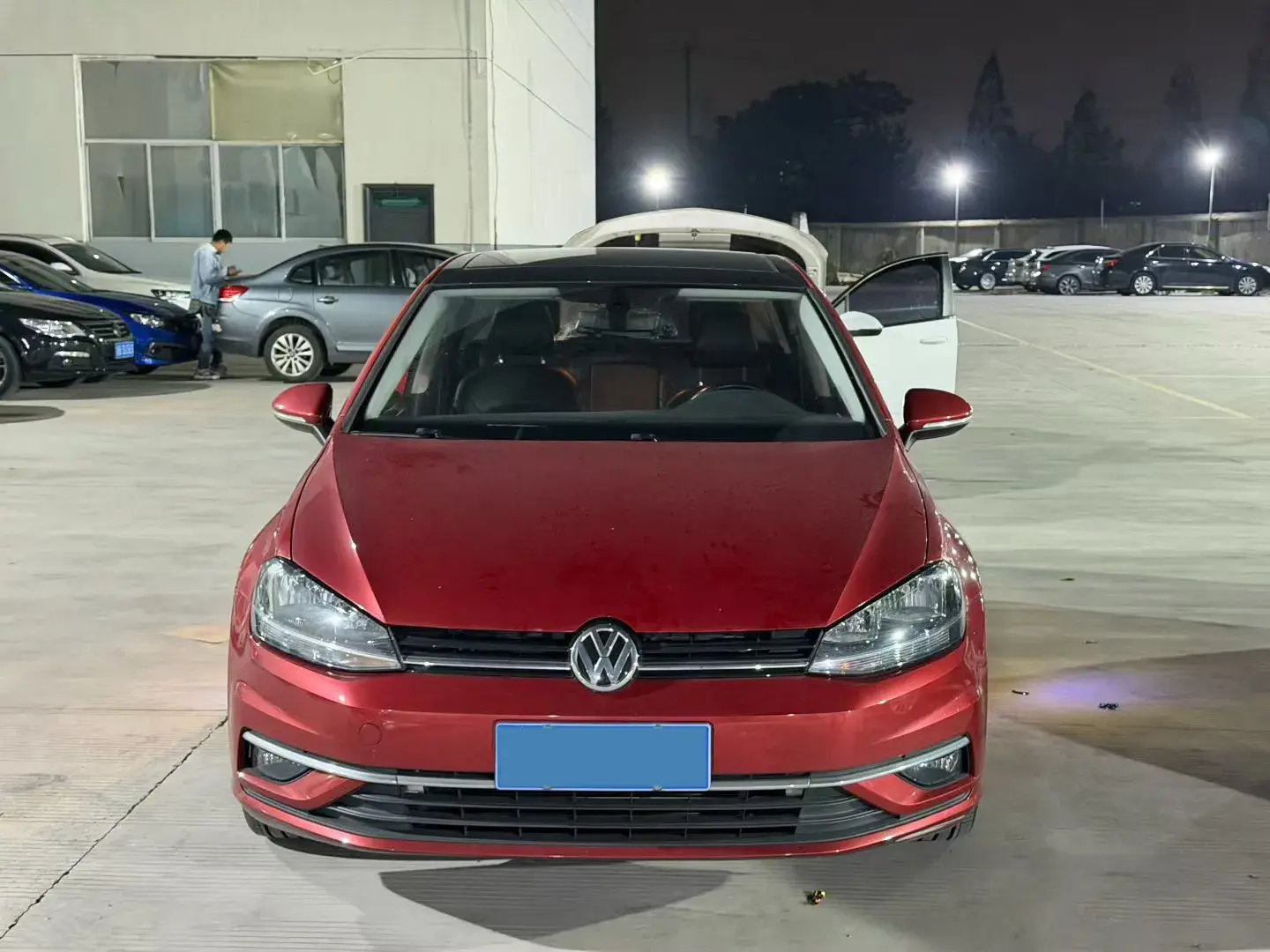 2018 VOLKSWAGEN GOLF thumbnail 2