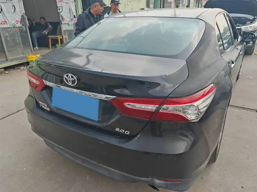 2018 TOYOTA CAMRY thumbnail 4