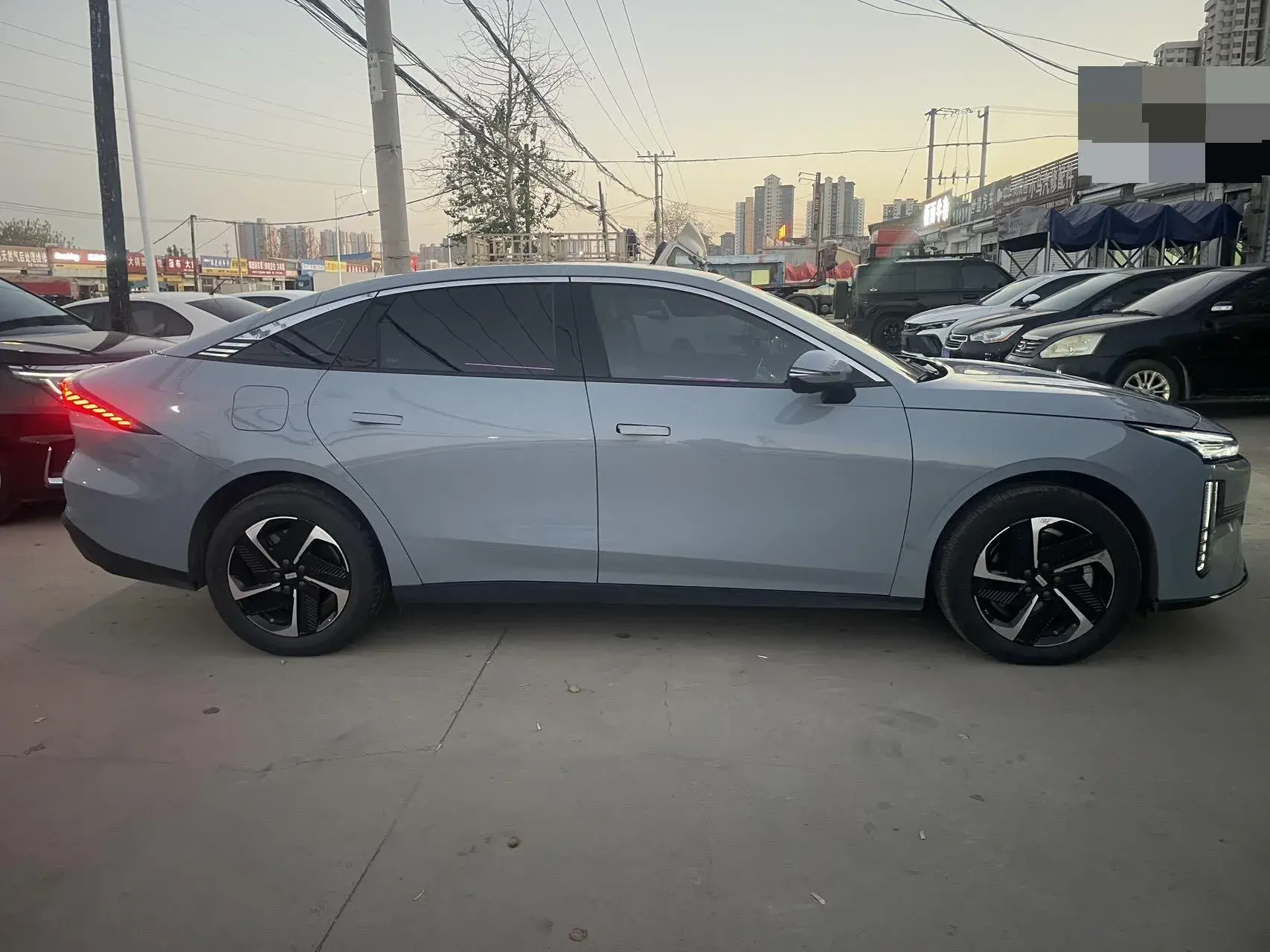 2023 GEELY GALAXY thumbnail 3