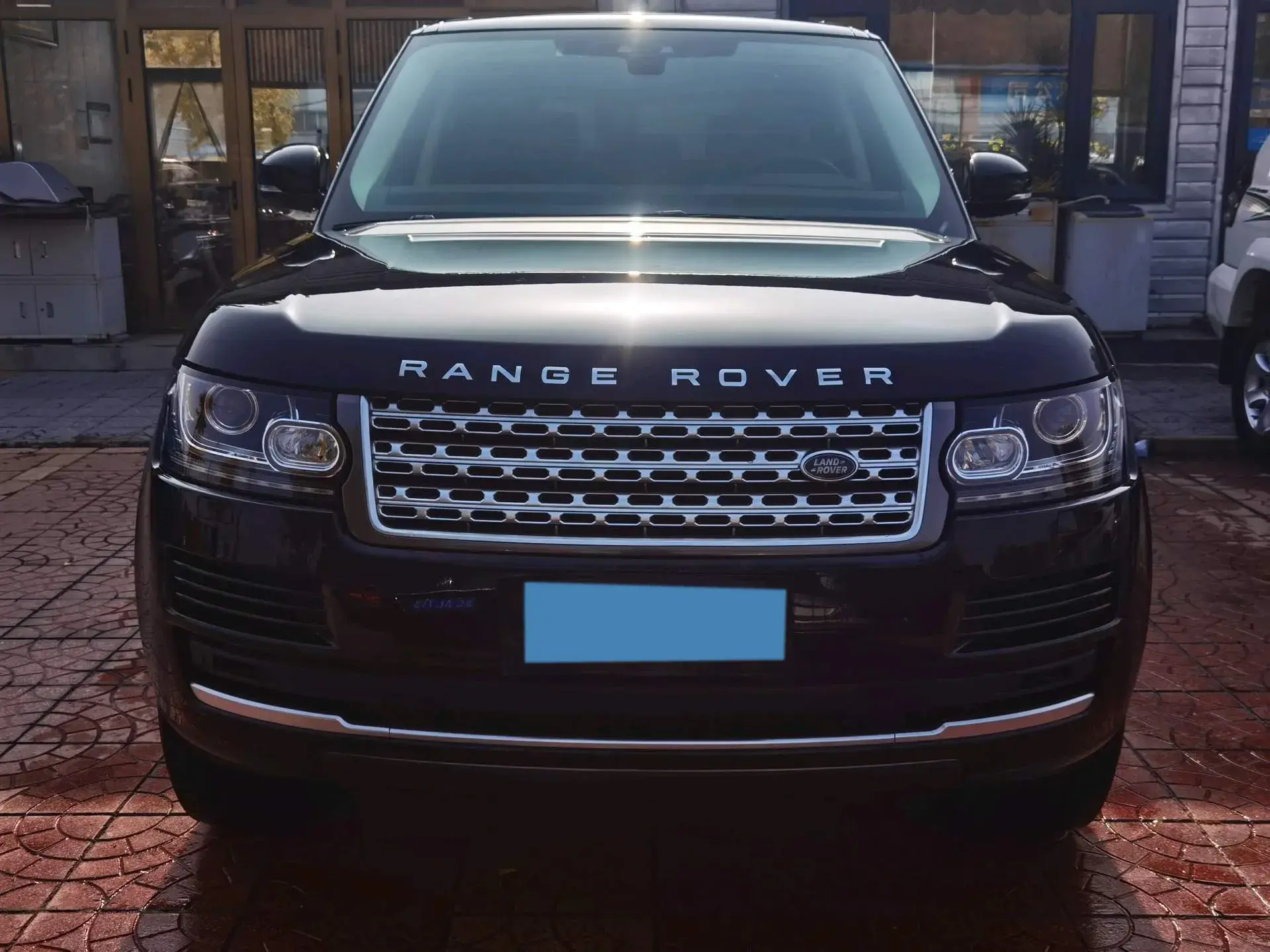 2017 LAND ROVER thumbnail 2