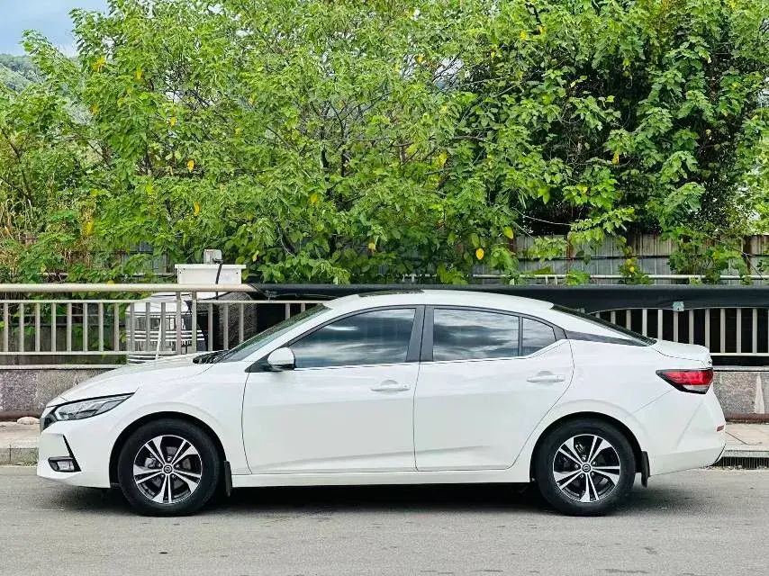 2022 NISSAN SYLPHY thumbnail 3