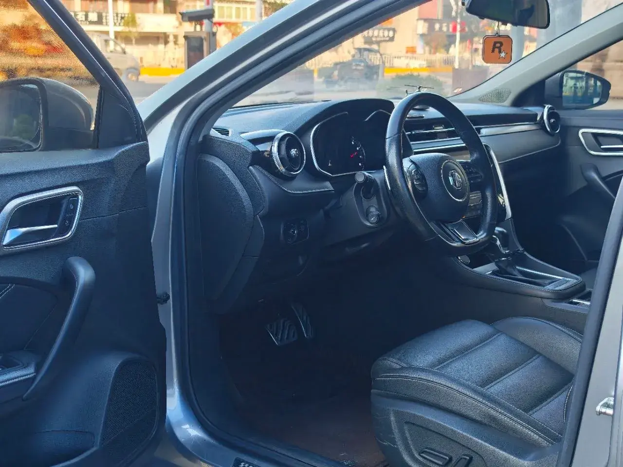 2018 MG MG6 thumbnail 4