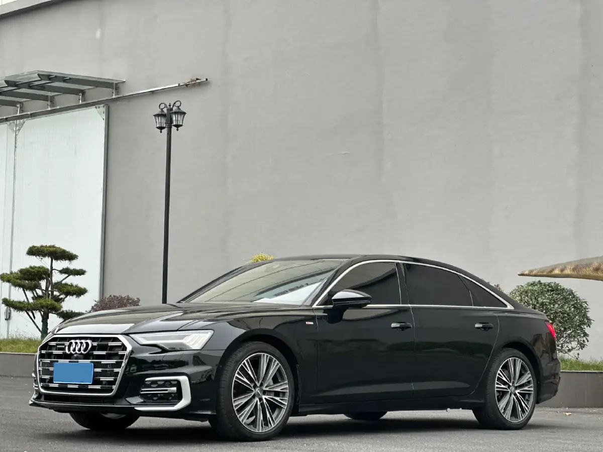2021 Audi A6L 2.0T 224HP L4 7DCT
