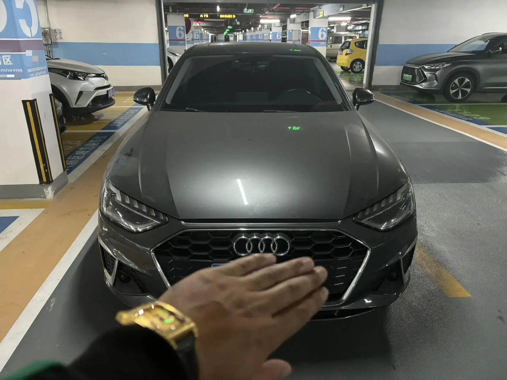2020 AUDI A4L thumbnail 2
