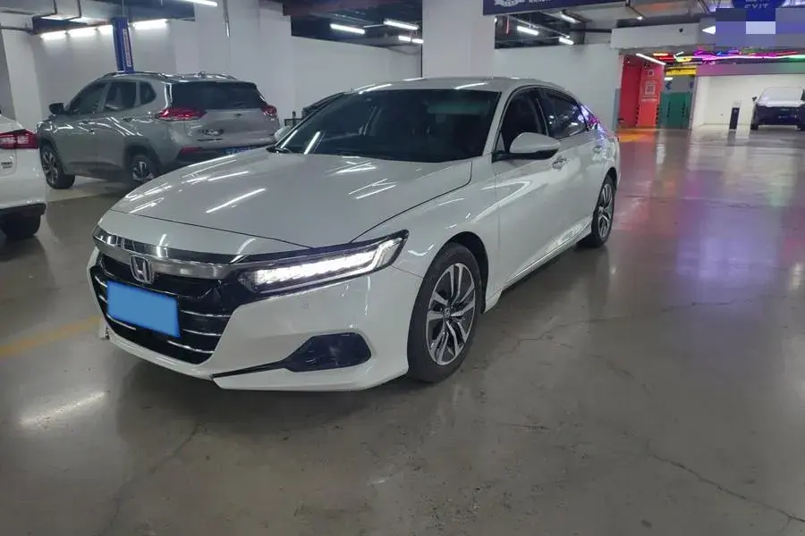 2022 Honda Accord 2.0L 146HP L4 E-CVT Hybrid