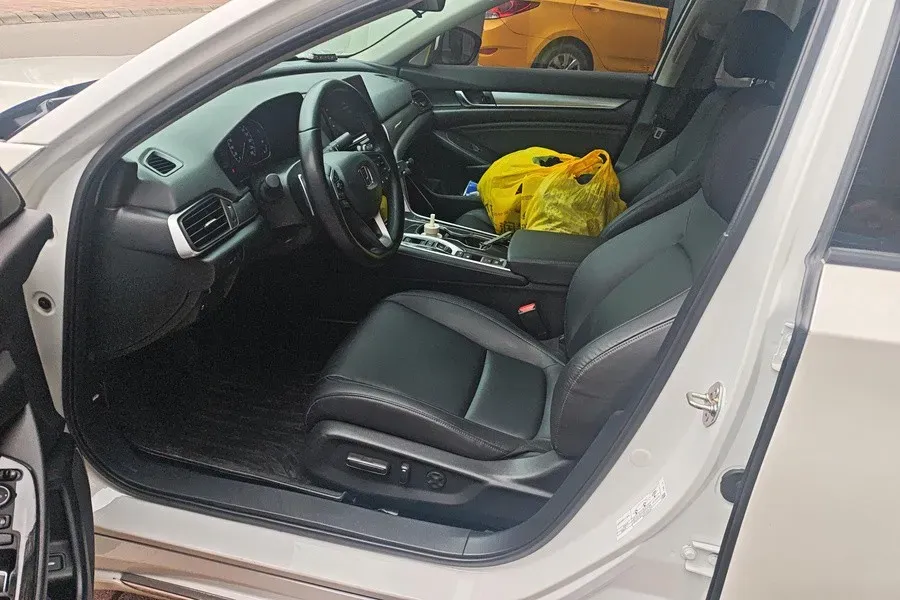 2022 Honda Accord 2.0L 146HP L4 E-CVT Hybrid,autocango,china used car exporter,china ev exporter,chinese used car exporter,chinese used ev exporter