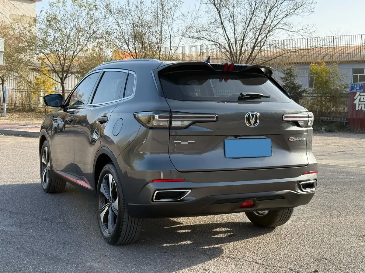 2022 ChangAn CS75 Plus 1.5T 178HP L4 6AT,autocango,china used car exporter,china ev exporter,chinese used car exporter,chinese used ev exporter