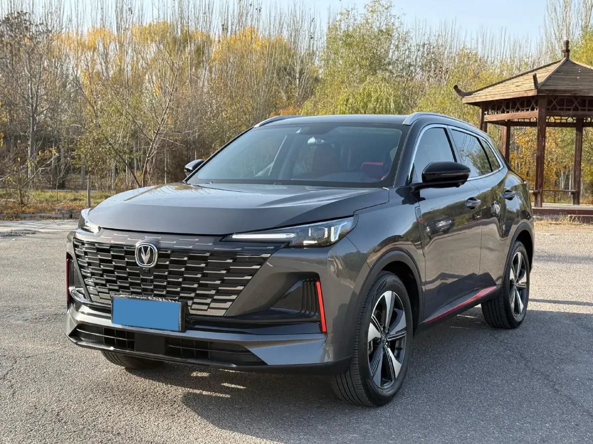 2022 ChangAn CS75 Plus 1.5T 178HP L4 6AT,autocango,china used car exporter,china ev exporter,chinese used car exporter,chinese used ev exporter