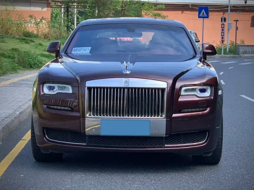 2015 ROLLS-ROYCE GHOST thumbnail 2