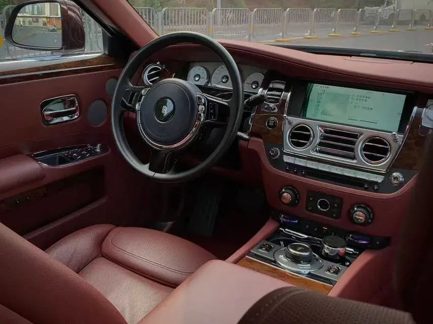 2015 ROLLS-ROYCE GHOST thumbnail 4