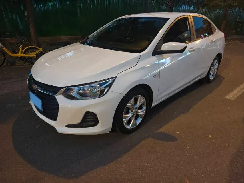 2020 CHEVROLET CAVALIER view 1