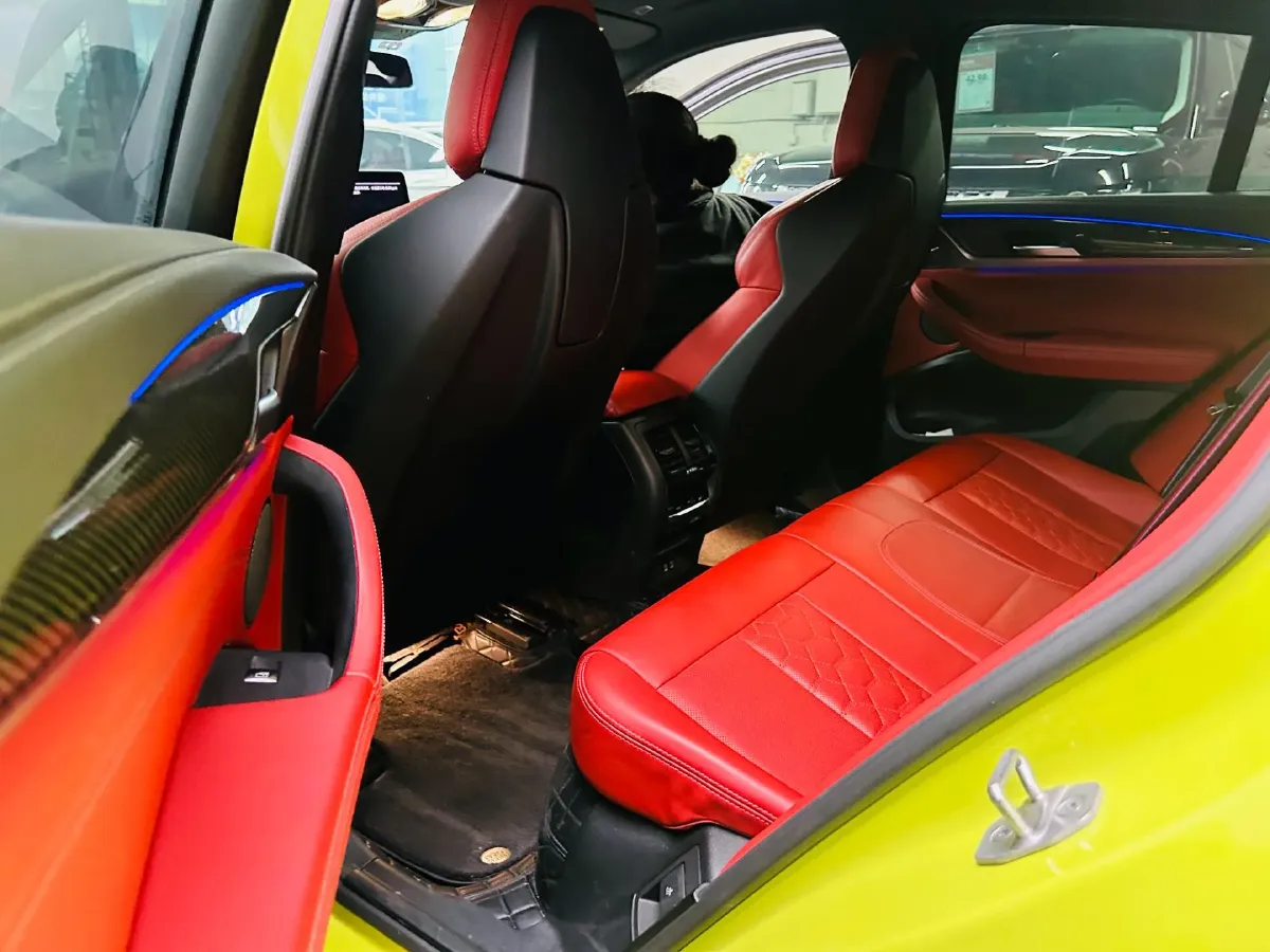 2022 BMW X4 M 3.0T 510HP L6 8AT,autocango,china used car exporter,china ev exporter,chinese used car exporter,chinese used ev exporter