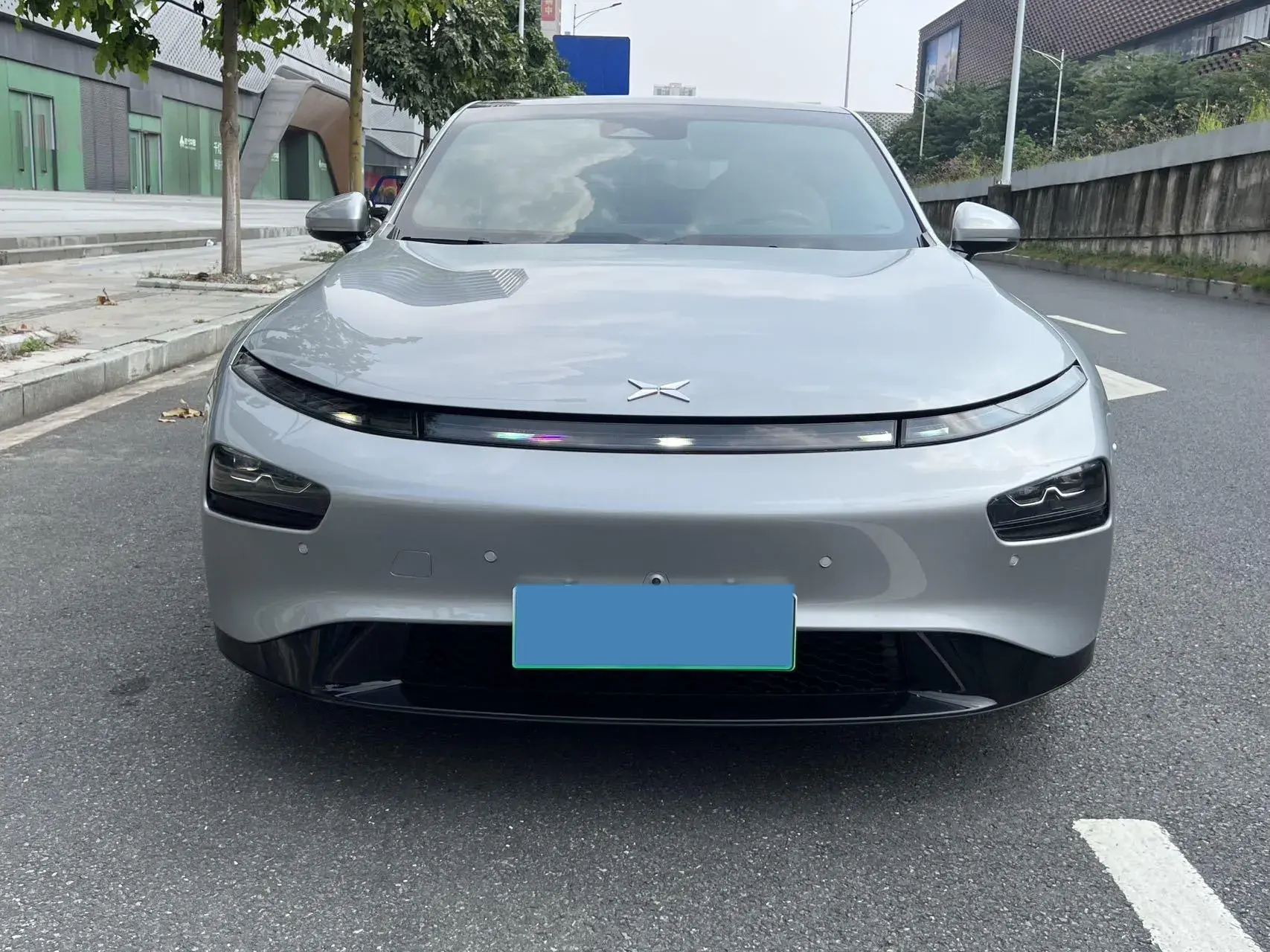 2020 XPENG P7 thumbnail 2