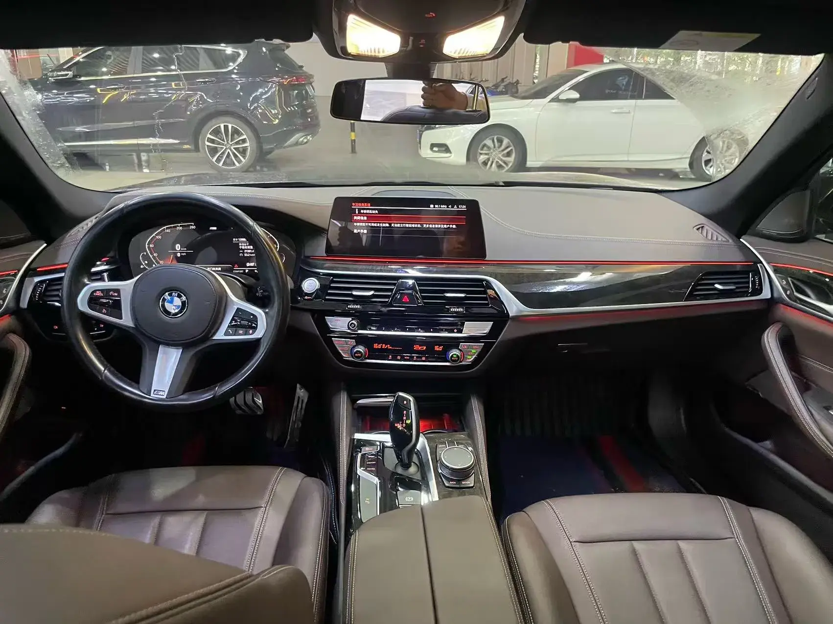 2020 BMW 5 thumbnail 4