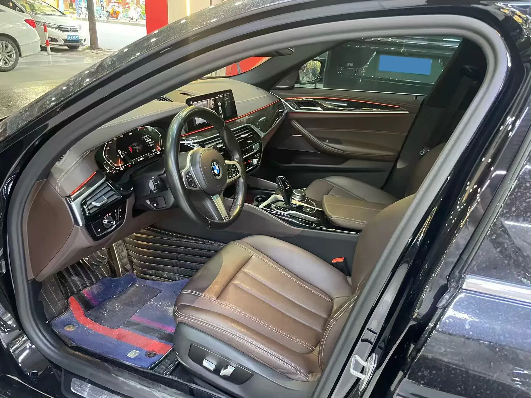 2020 BMW 5 thumbnail 2