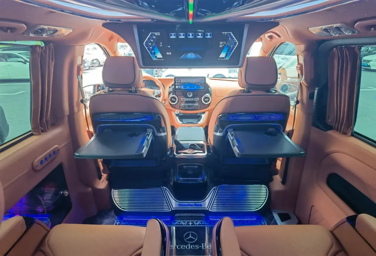 2021 Mercedes-Benz Vito 2.0T 211HP L4 9AT,autocango,china used car exporter,china ev exporter,chinese used car exporter,chinese used ev exporter