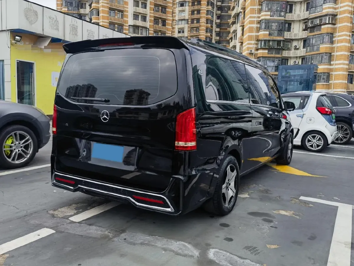 2021 Mercedes-Benz Vito 2.0T 211HP L4 9AT,autocango,china used car exporter,china ev exporter,chinese used car exporter,chinese used ev exporter
