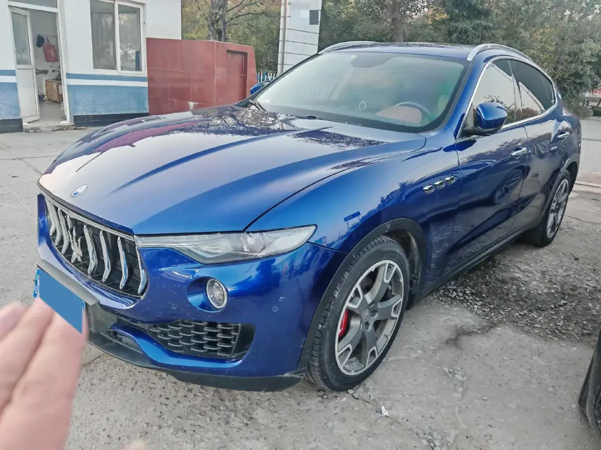 2016 Maserati Levante 3.0T 350HP V6 8AT