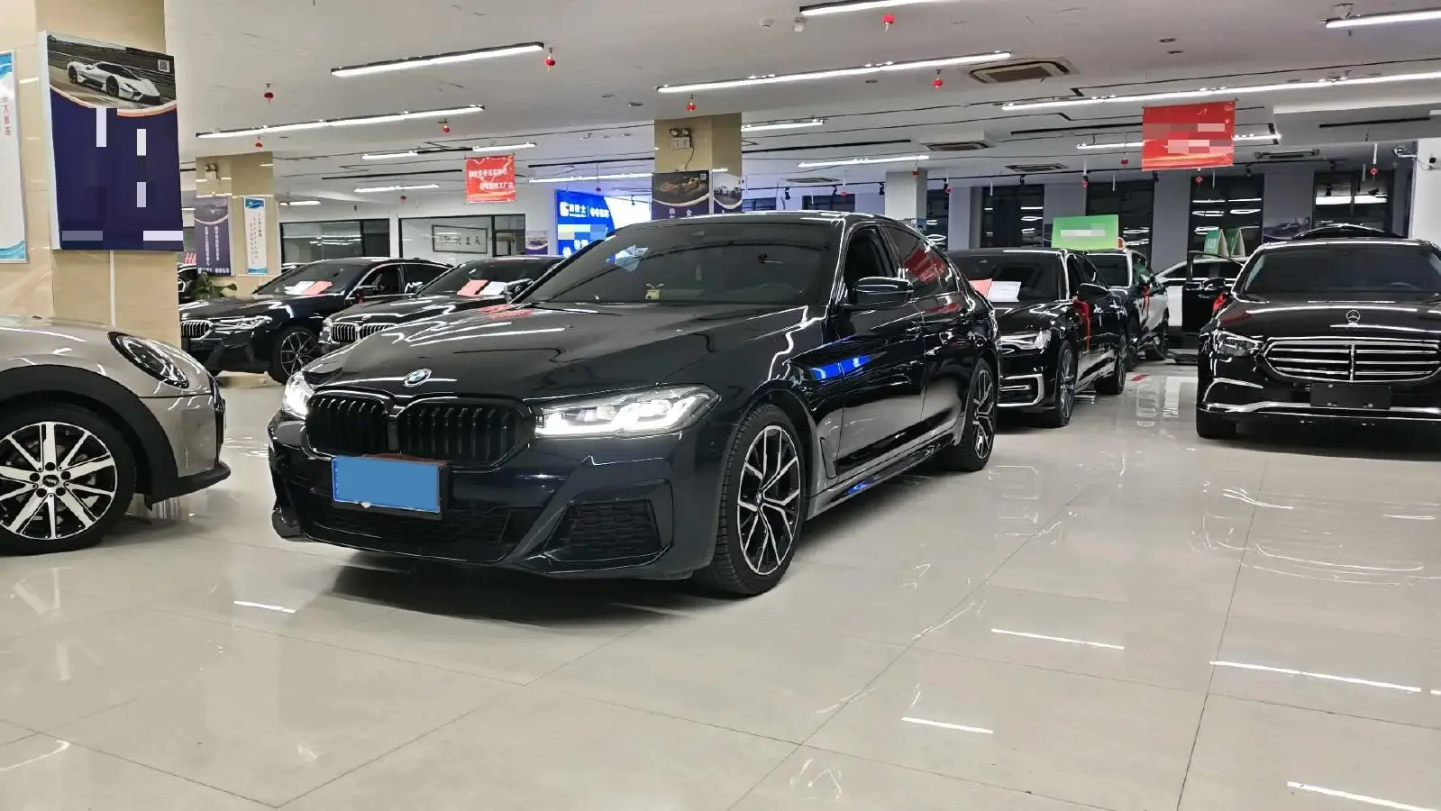 2022 BMW 5 Series 3.0T 340HP L6 8AT