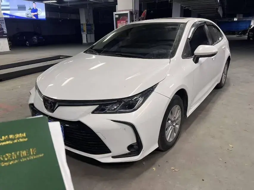2021 TOYOTA COROLLA view 1