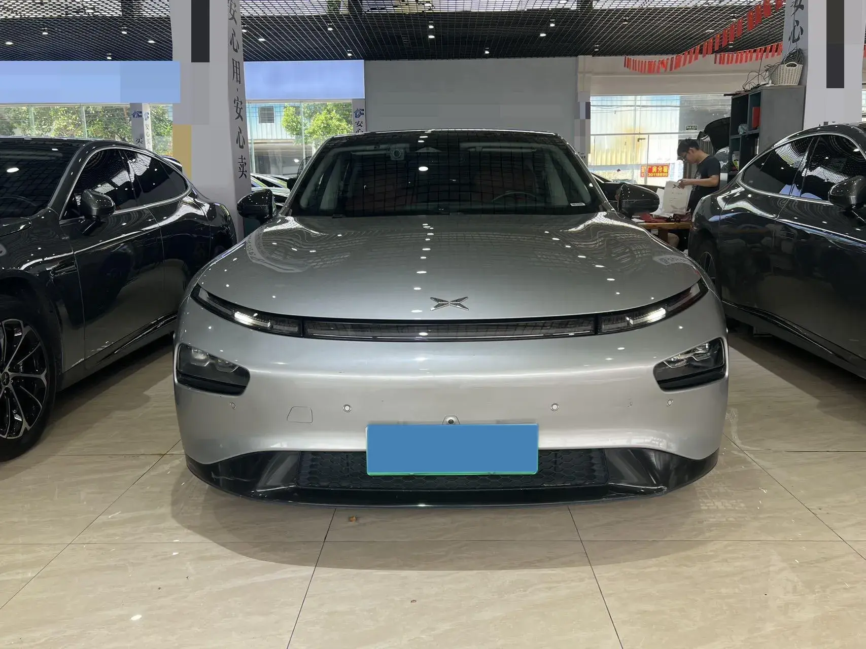 2020 XPENG P7 thumbnail 2