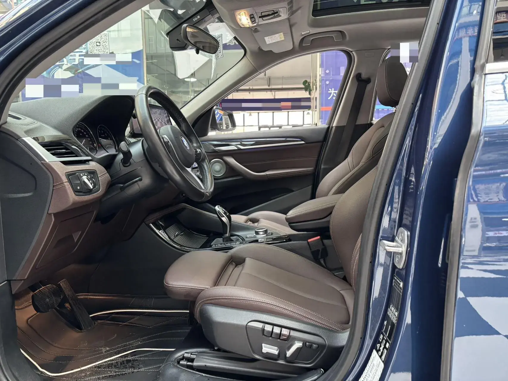 2021 BMW X1 thumbnail 4