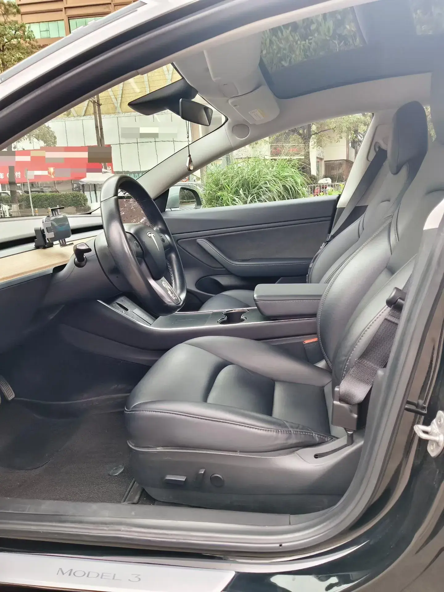 2019 TESLA MODEL thumbnail 3