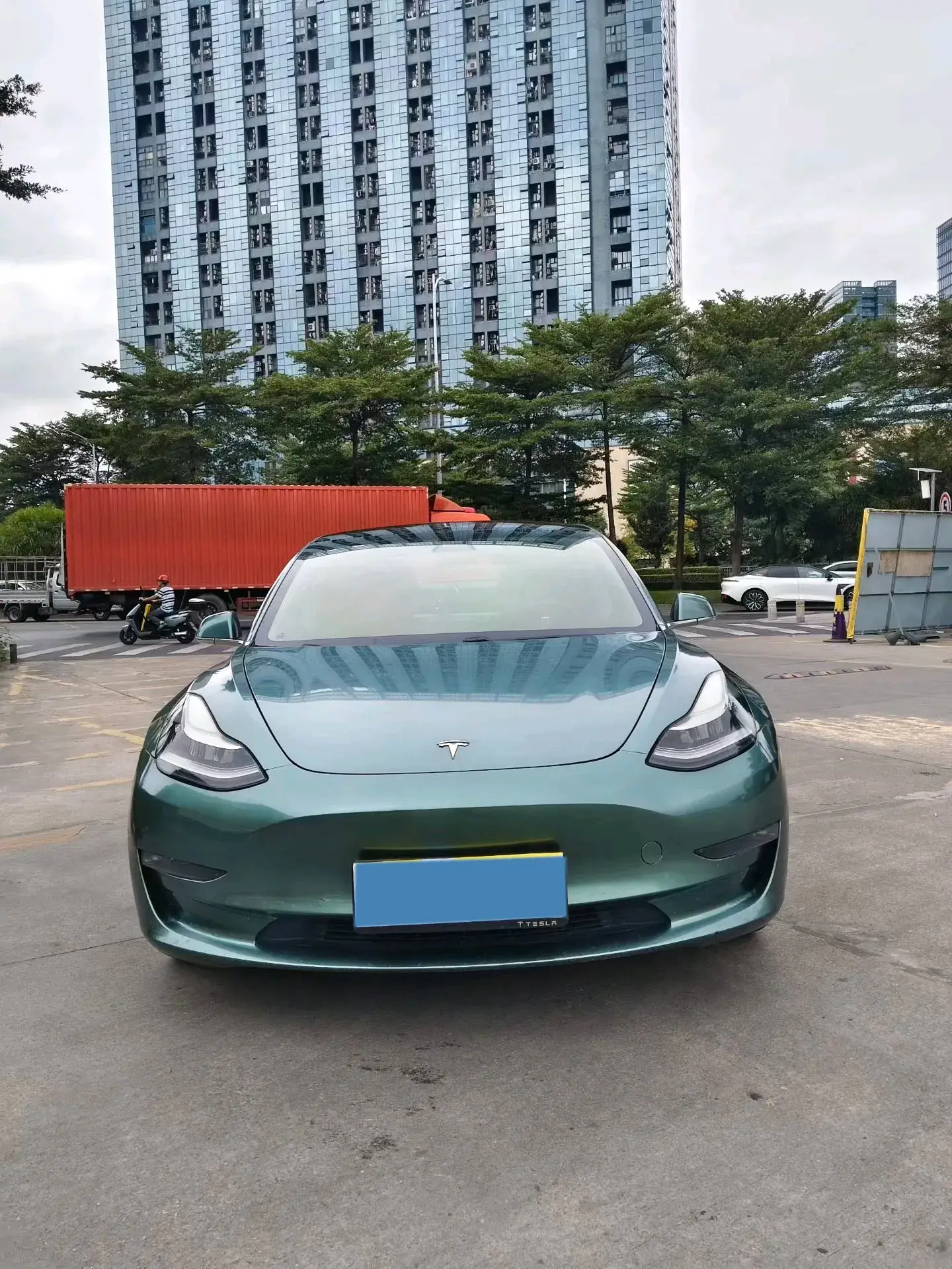 2019 TESLA MODEL thumbnail 2