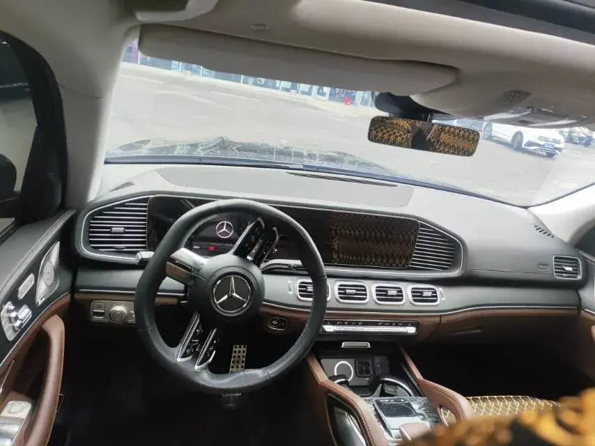 2024 MERCEDES-BENZ GLS thumbnail 3