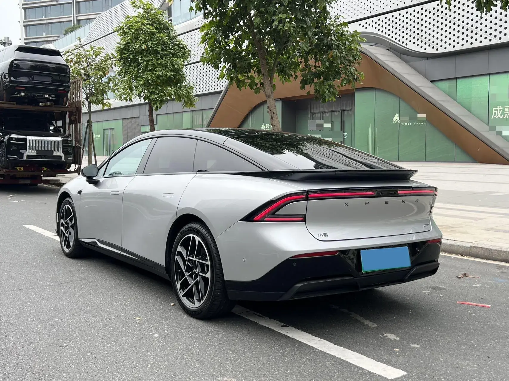 2024 XPENG P7+ thumbnail 4