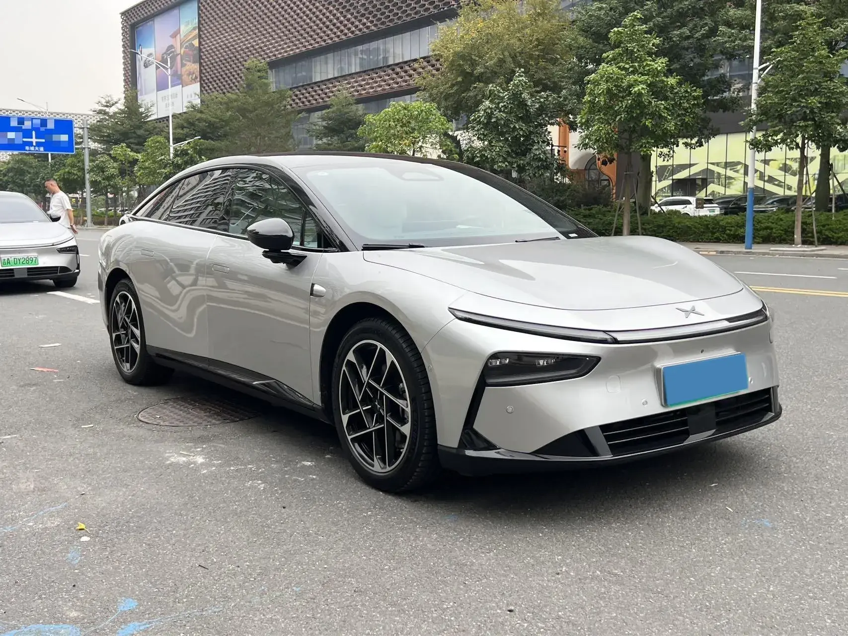 2024 XPENG P7+ thumbnail 3