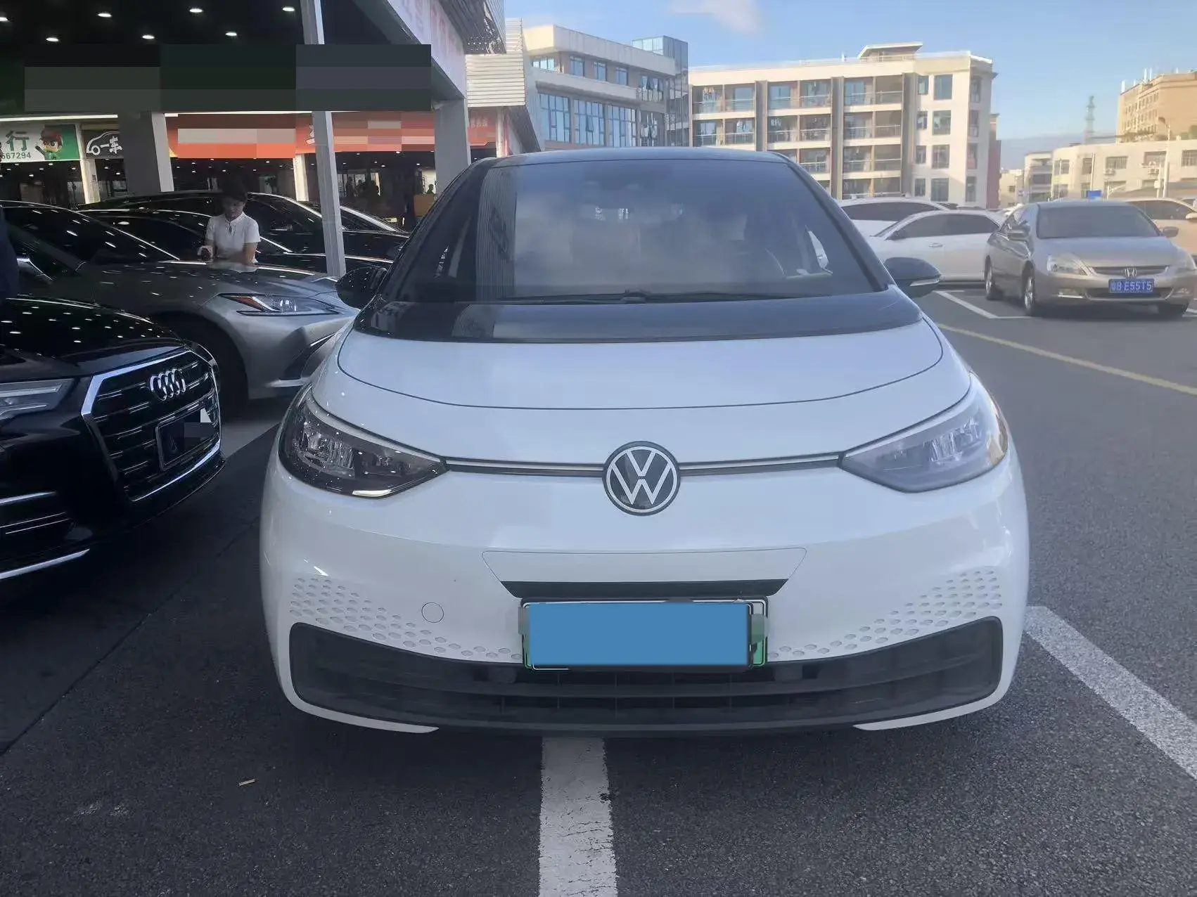 2023 VOLKSWAGEN ID.3 thumbnail 2