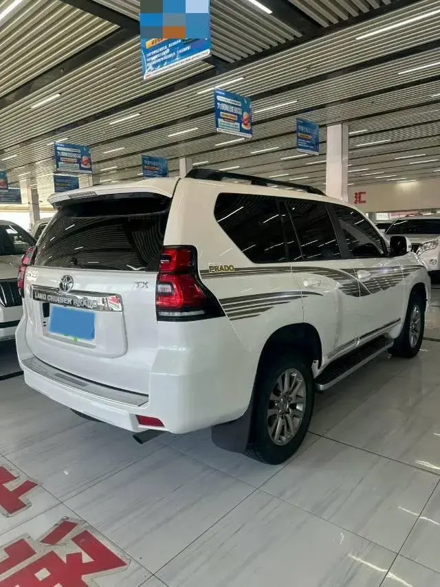 2018 TOYOTA LAND thumbnail 4