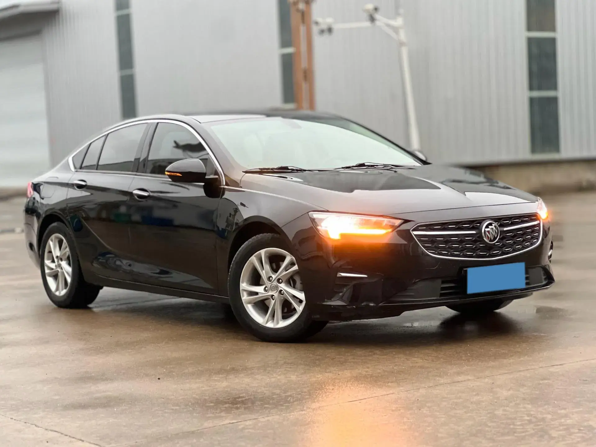 2022 BUICK REGAL thumbnail 2