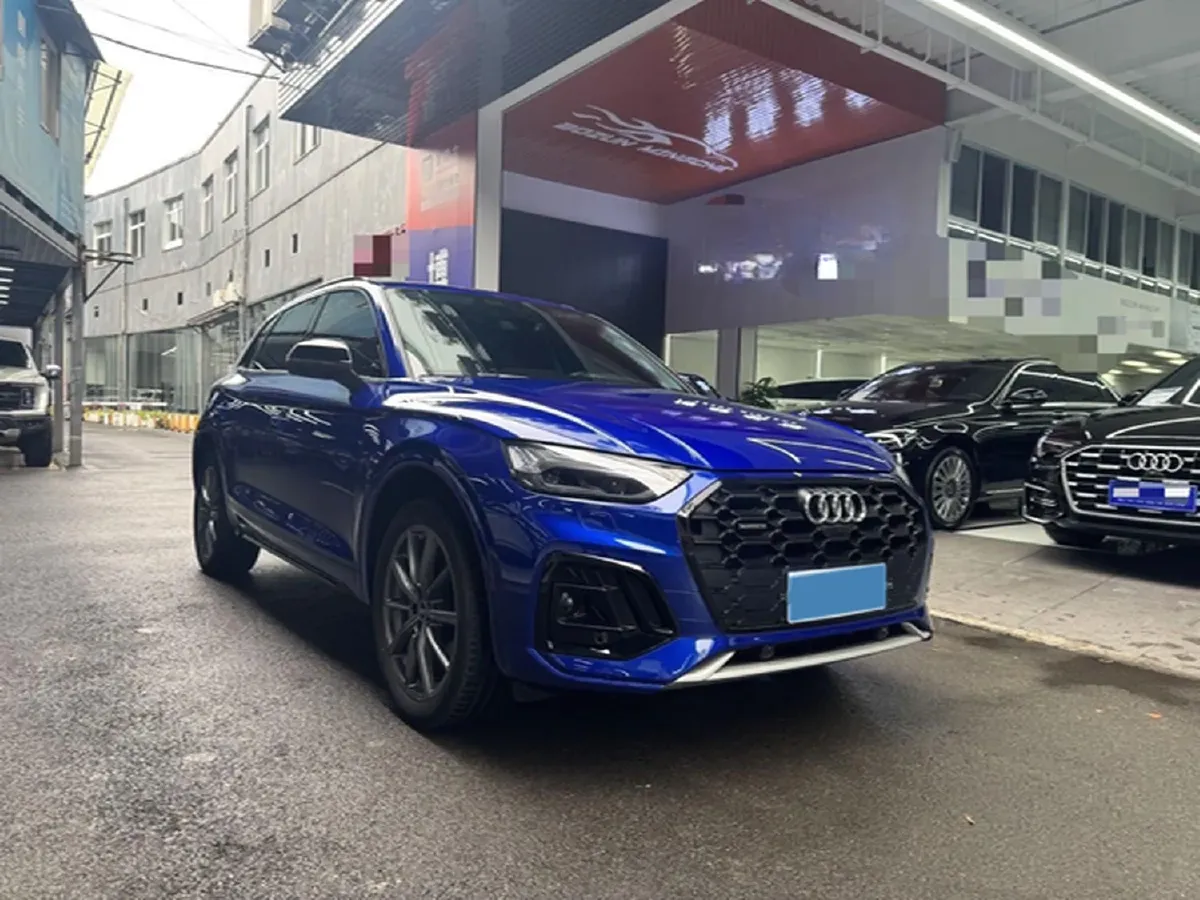 2023 Audi Q5L 2.0T 245HP L4 7DCT,autocango,china used car exporter,china ev exporter,chinese used car exporter,chinese used ev exporter