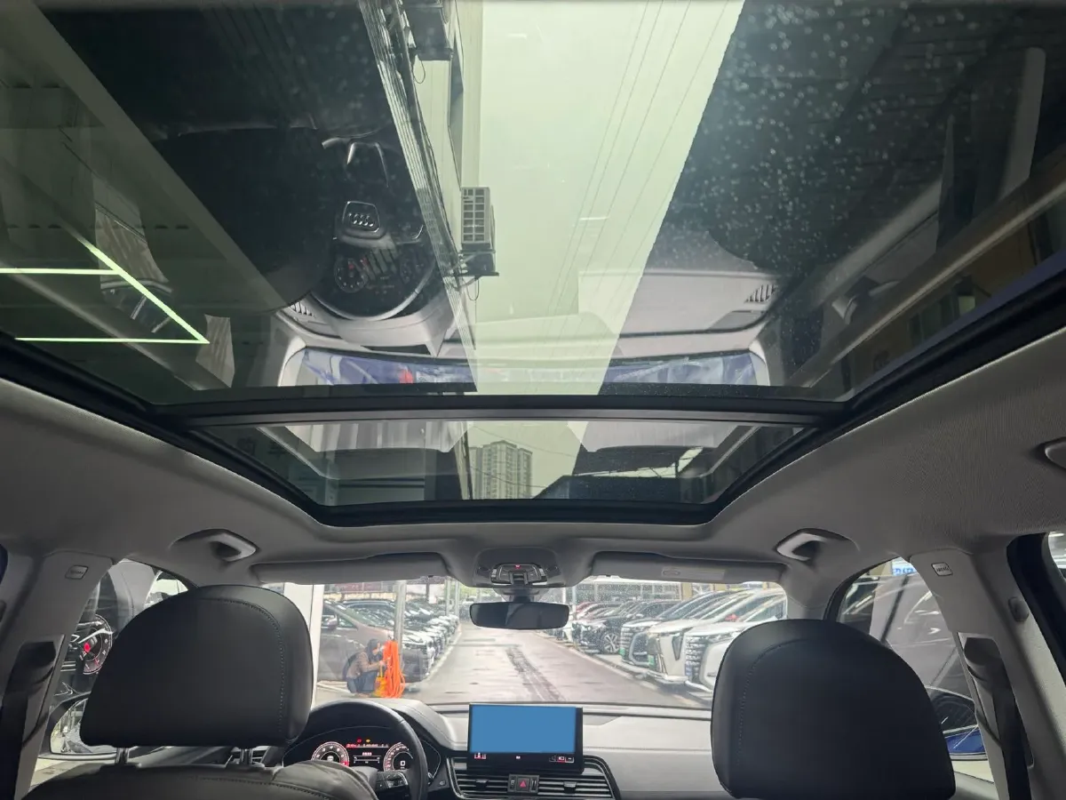 2023 Audi Q5L 2.0T 245HP L4 7DCT,autocango,china used car exporter,china ev exporter,chinese used car exporter,chinese used ev exporter