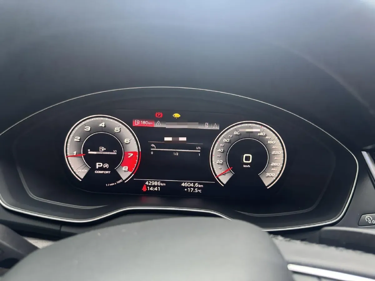 2023 Audi Q5L 2.0T 245HP L4 7DCT,autocango,china used car exporter,china ev exporter,chinese used car exporter,chinese used ev exporter