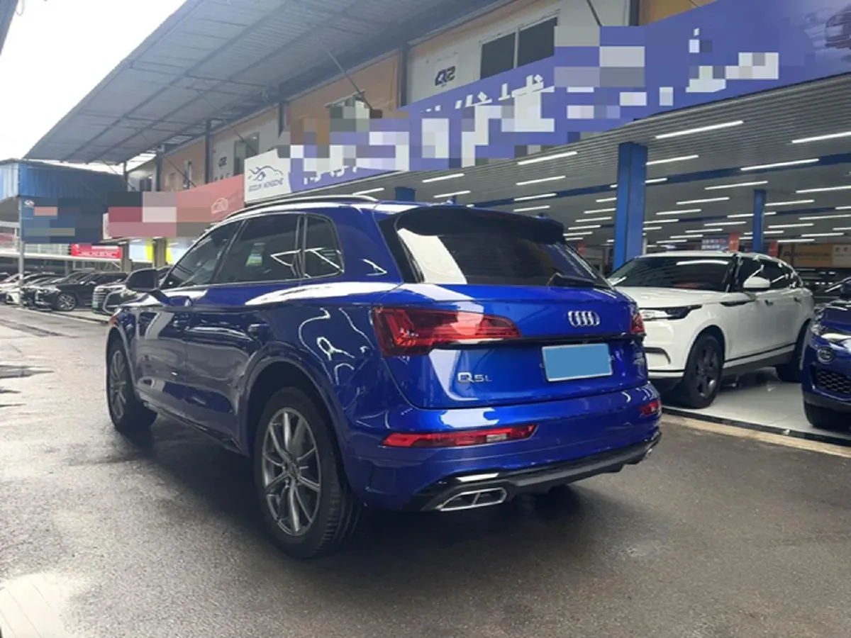 2023 Audi Q5L 2.0T 245HP L4 7DCT,autocango,china used car exporter,china ev exporter,chinese used car exporter,chinese used ev exporter