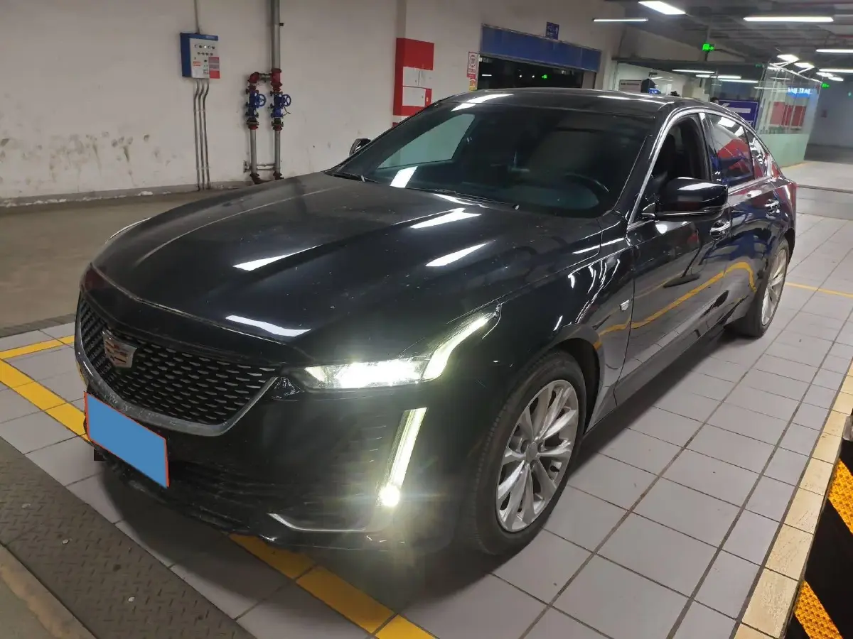 2021 Cadillac CT5 2.0T 237HP L4 10AT