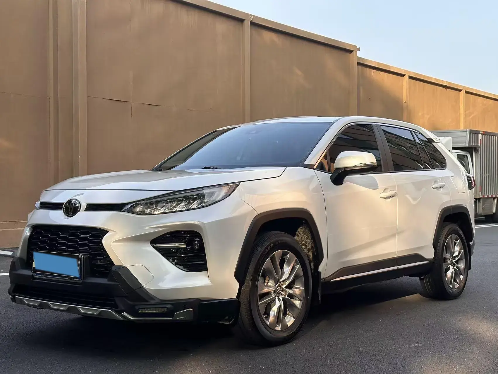 2021 TOYOTA WILDLANDER view 1