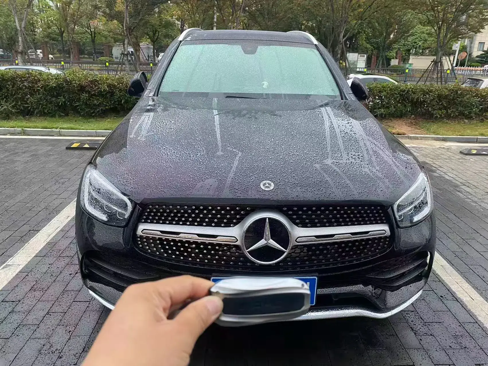 2022 MERCEDES-BENZ GLC thumbnail 2