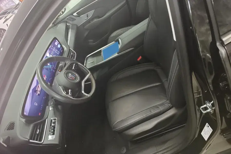 2023 BUICK LARCOSSE thumbnail 4