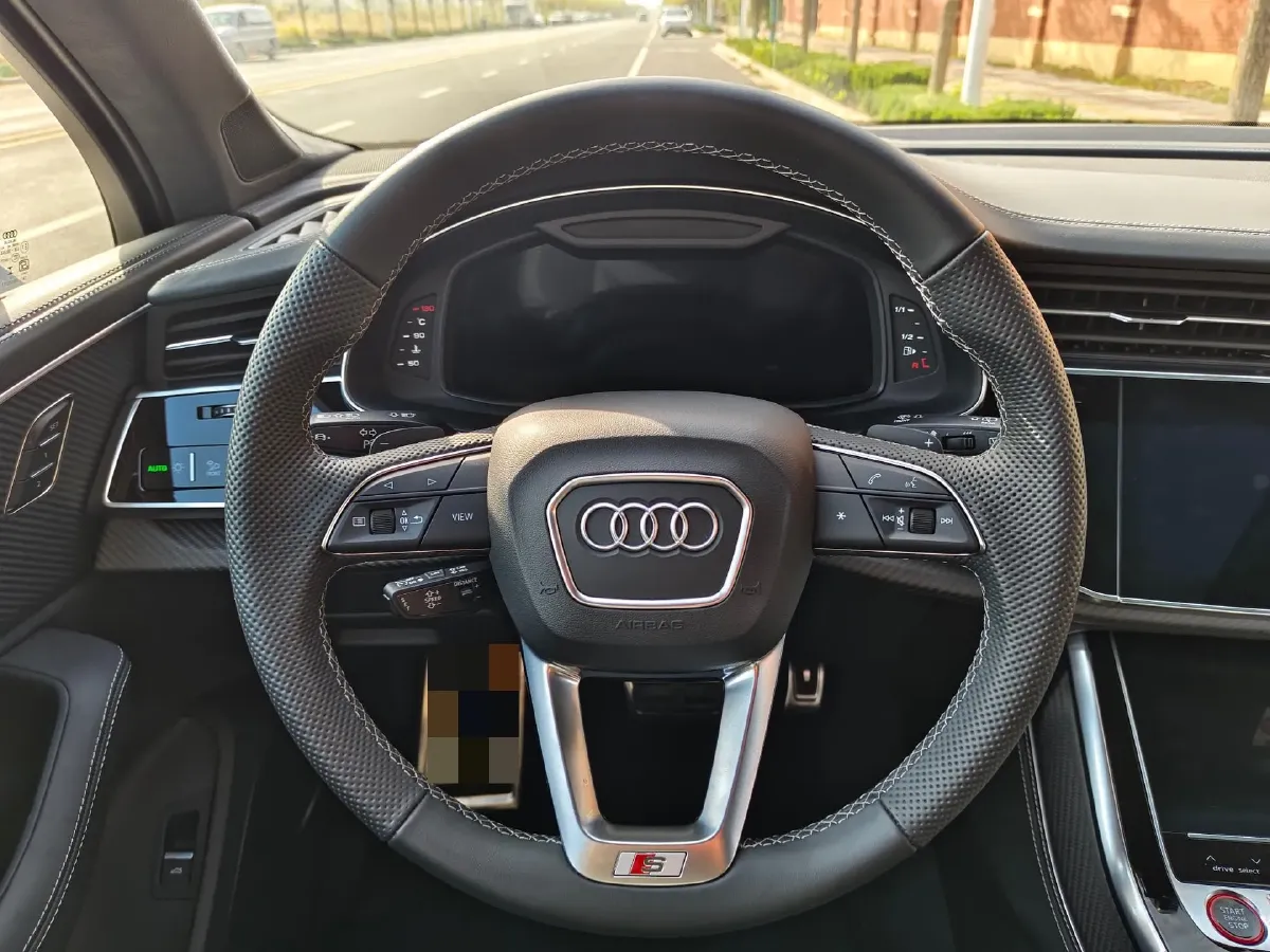 2024 Audi SQ7 4.0T 507HP V8 8AT,autocango,china used car exporter,china ev exporter,chinese used car exporter,chinese used ev exporter