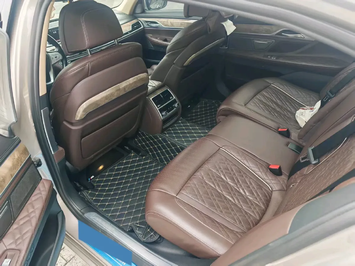 2021 BMW 7 Series 3.0T 340HP L6 8AT,autocango,china used car exporter,china ev exporter,chinese used car exporter,chinese used ev exporter